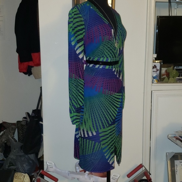 Dress - Picture 2 of 5